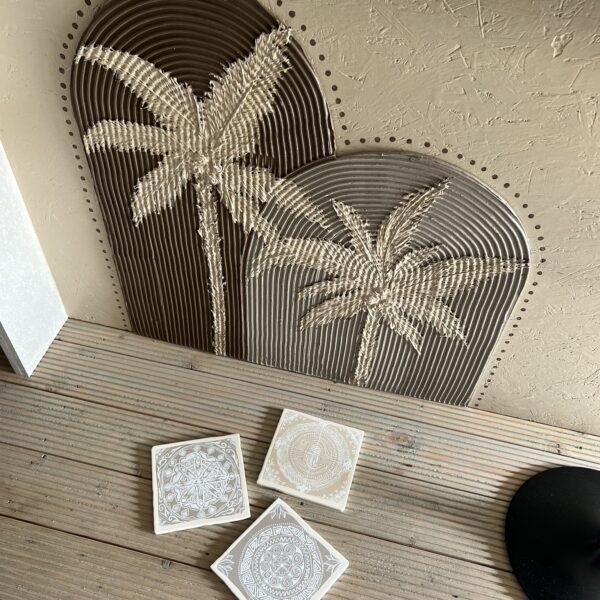 Palm DIY bar